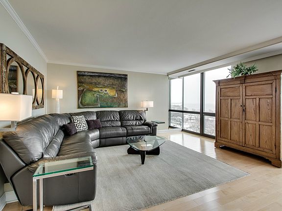 5th image of 2314 N Lincoln Park W APT 16S
