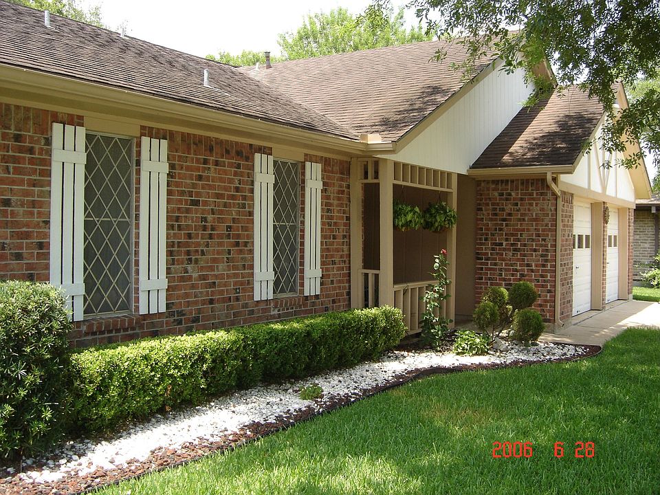 1st image of 2914 Shady Creek Dr