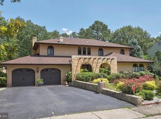 9 Foxcroft Ct, Voorhees, NJ 08043