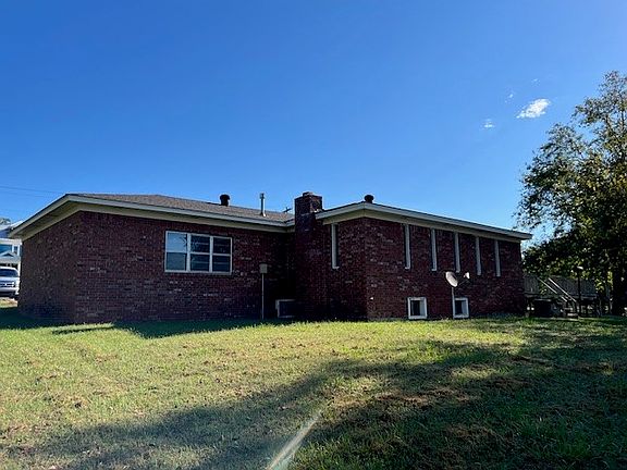 3rd image of 555 Cabin Creek Ave