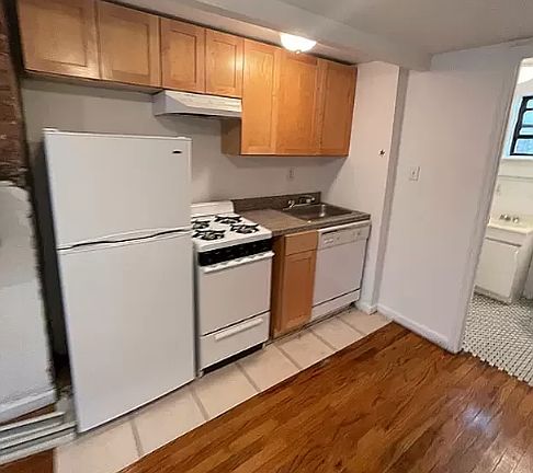 3rd image of 519 E 12th St APT 2A
