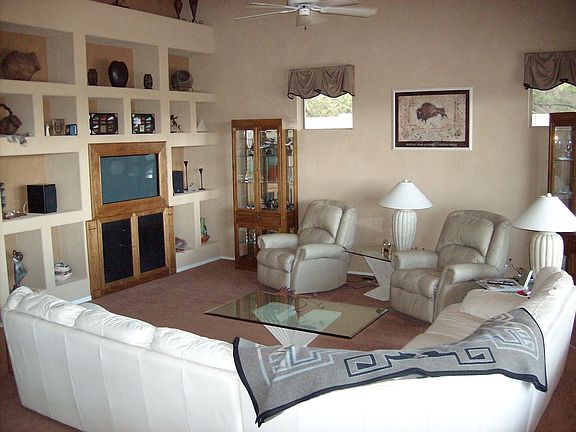 Spacious Great Room