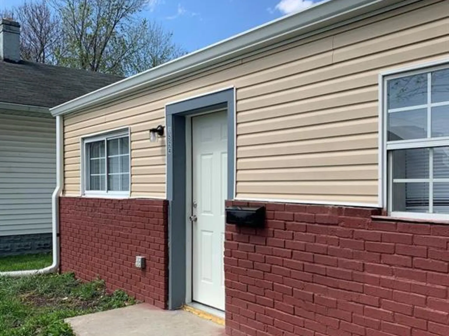 2 bed, 1.0 bath, 729 sqft, $1,125 — Photo 2