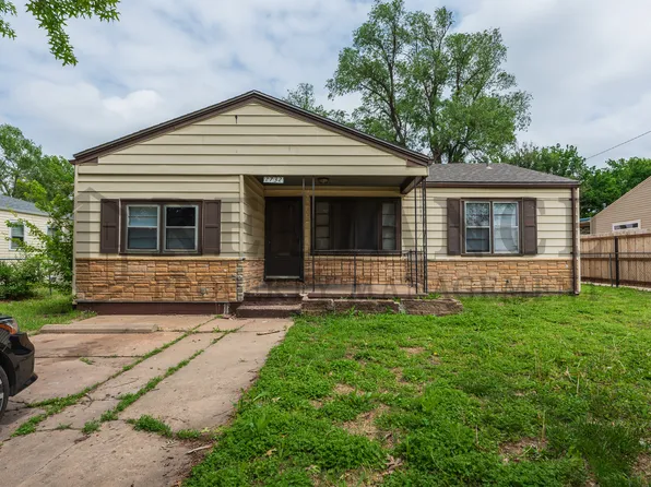 2732 N Grove St, Wichita, KS 67219
