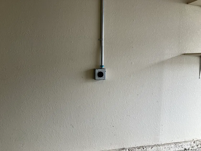 220V outlet for EV charging