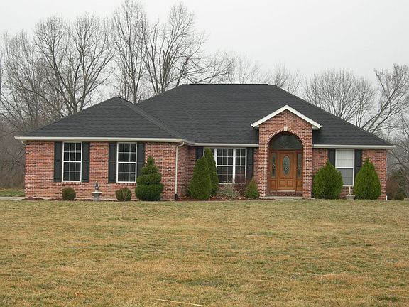 gorgeous all brick home on 3 acres