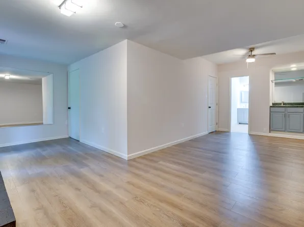 14582 Truro Parish Court - LL Suite, 14582 Truro Parish Ct, Centreville, VA 20120