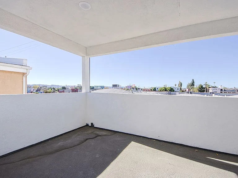 6421 Troost Ave — Photo 22