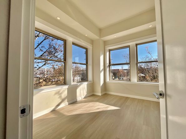 8928 N Lombard St APT 2