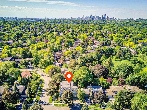 5th image of 300 Upper Highland Cres