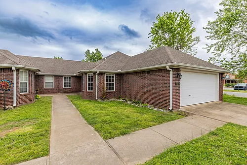 255 Ravenwood Rd #B Photo 1