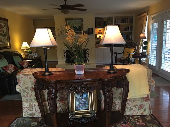 2nd image of 1608 Bellingrath Dr