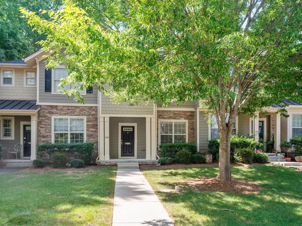 1519 Waterland Dr, Apex, NC 27502
