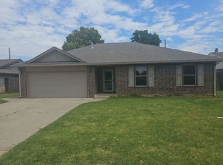703 W 8th St, Edmond, OK 73003