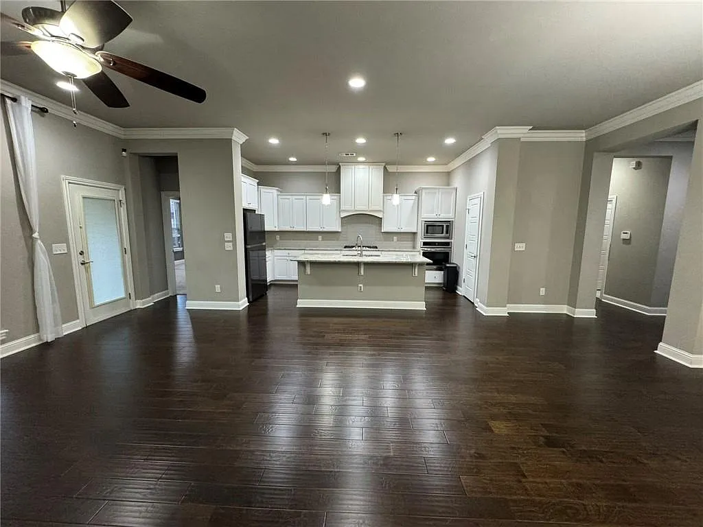 4702 Southwest Birmingham Street - 1 — Photo 4