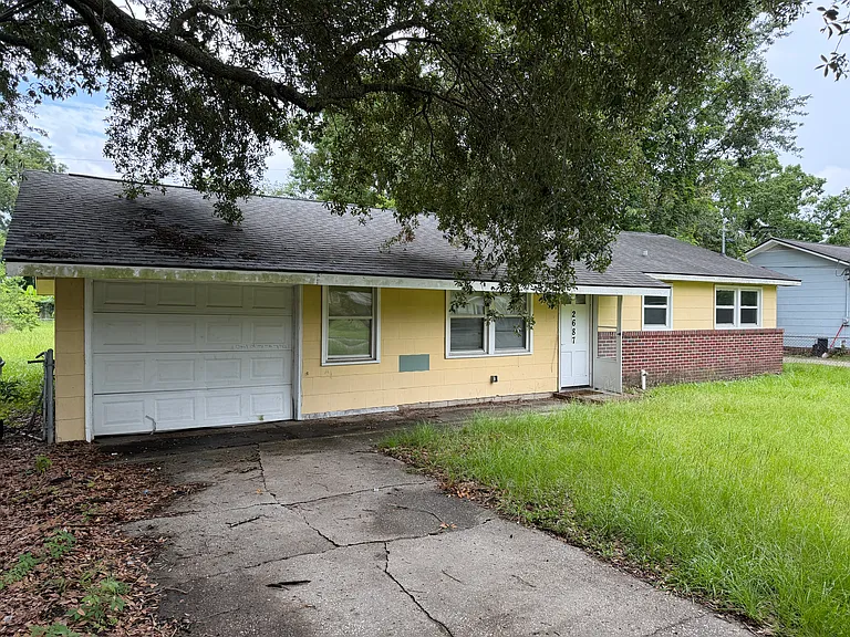 2687 Orchid Ave — Photo 1