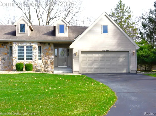 4269 Fairway Ln, Jackson, MI 49201