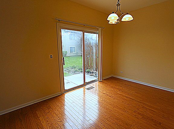4th image of 257 Nicole Dr Unit C