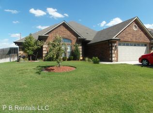 308 SW 83rd St, Lawton, OK 73505