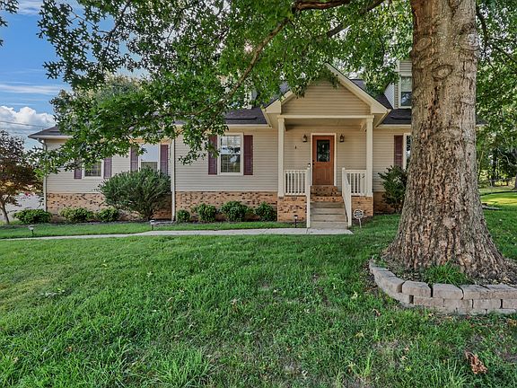 2nd image of 1025 Hillshire Dr
