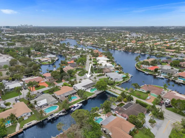 901 SE 10th Court, Pompano Beach, FL 33060
