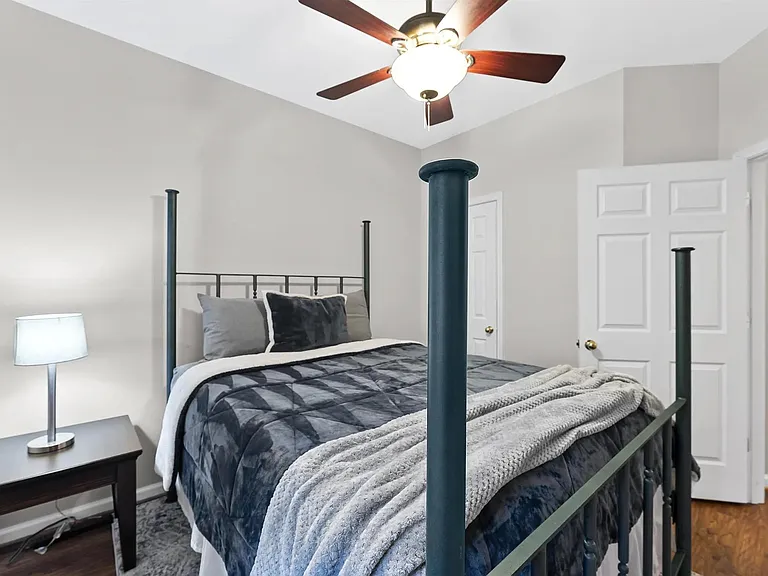 1108 Vermillion Dr — Photo 18