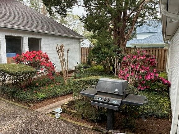 5th image of 15115 Stonewick Dr