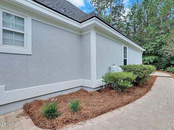 5th image of 6 Heritage Bay Court