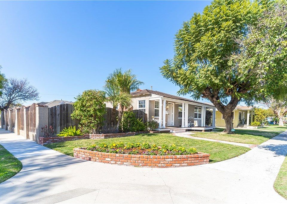 1st image of 3829 Stearnlee Ave