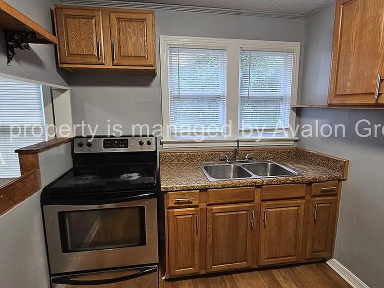 3056 Date St — Photo 5