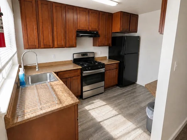 1009 62nd St APT E, Emeryville, CA 94608