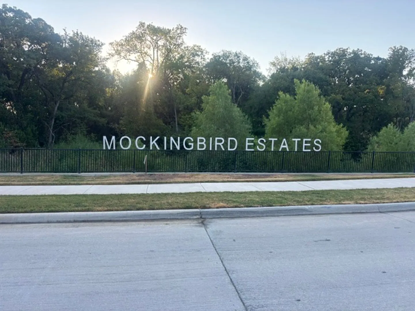 Brand New 2 story Townhouse off 820 and Randol Mill — Photo 2