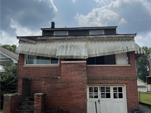 212 5th Ave, South Charleston, WV 25303