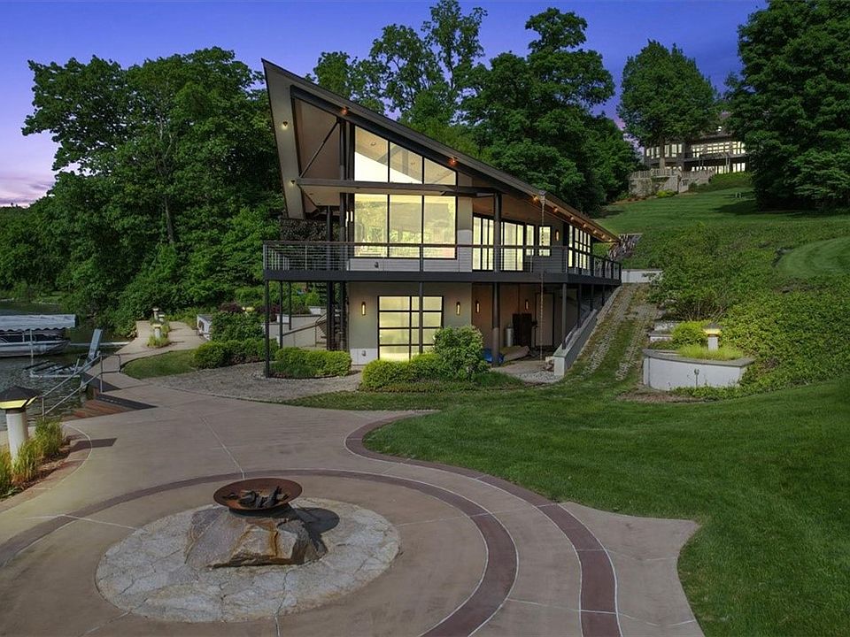 1718 N Logan Ave, Danville, IL 61832 Zillow