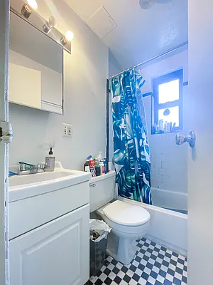 Rented by City Connections Realty | media 28