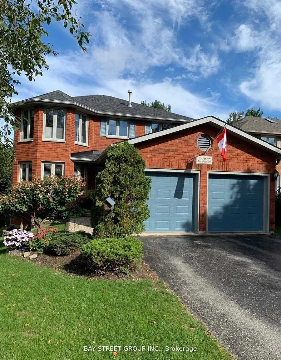 5 bed, $2,900 — Photo 2