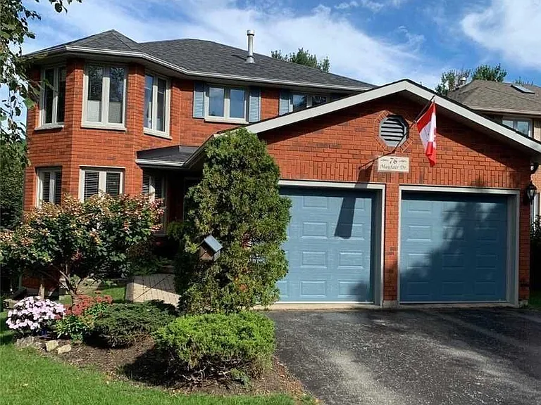 76 Mayfair Dr — Photo 2