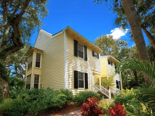 1340 Ivy Ct APT 213, Vero Beach, FL 32963