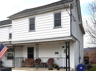 425 Oak St, Jim Thorpe, PA 18229