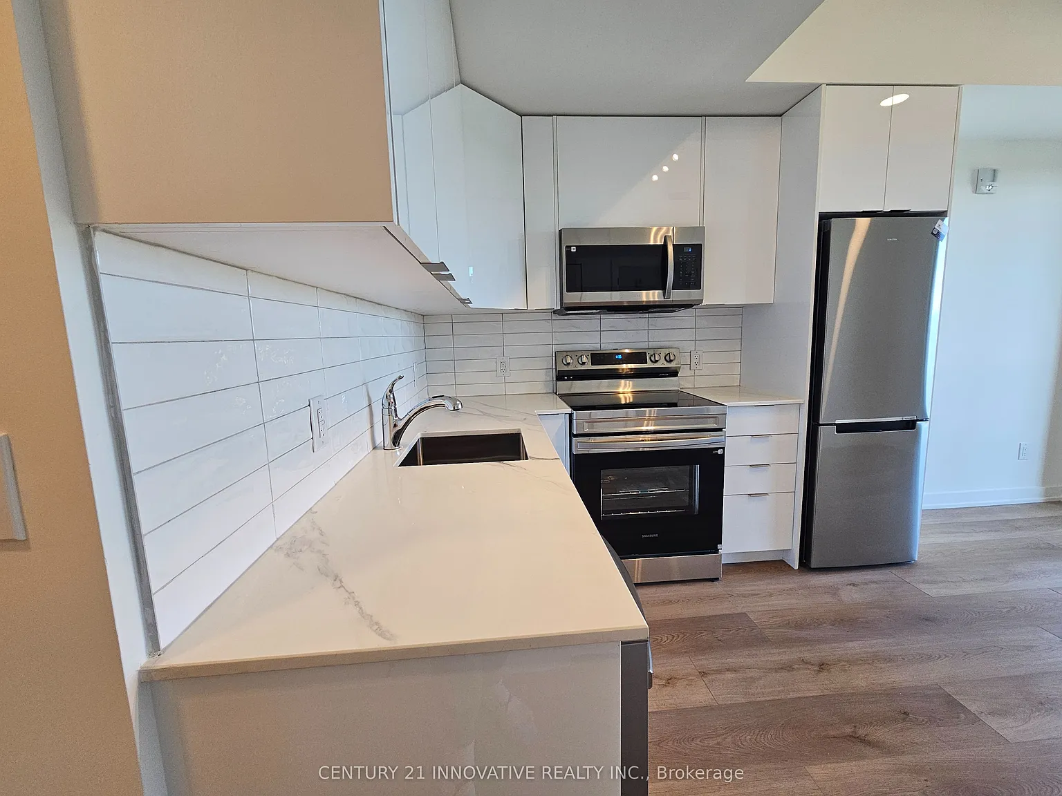 1 bed, $1,300 — Photo 4