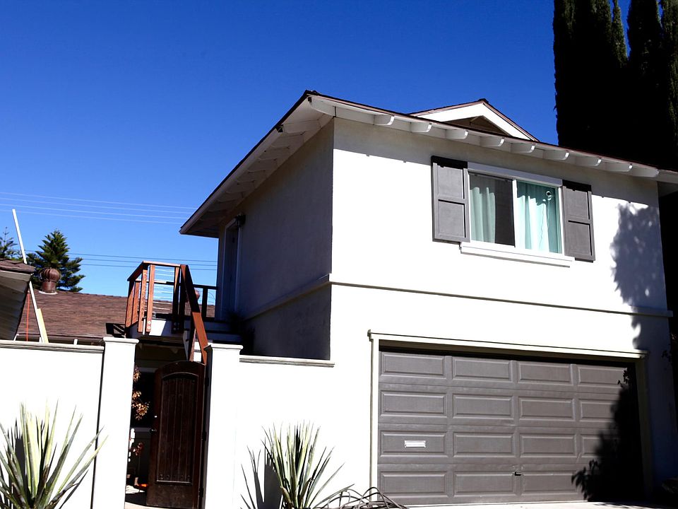 1st image of 442 Fuego Ave #2