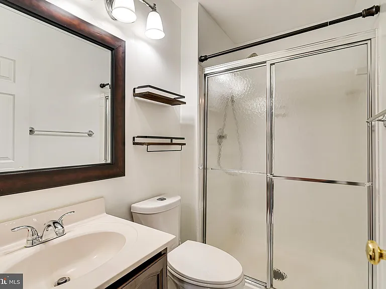 5708 Heritage Crossing Ct — Photo 28