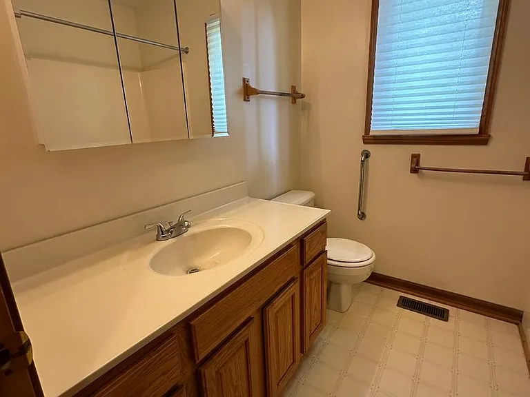 14315-14317 W Heather Ln — Photo 4