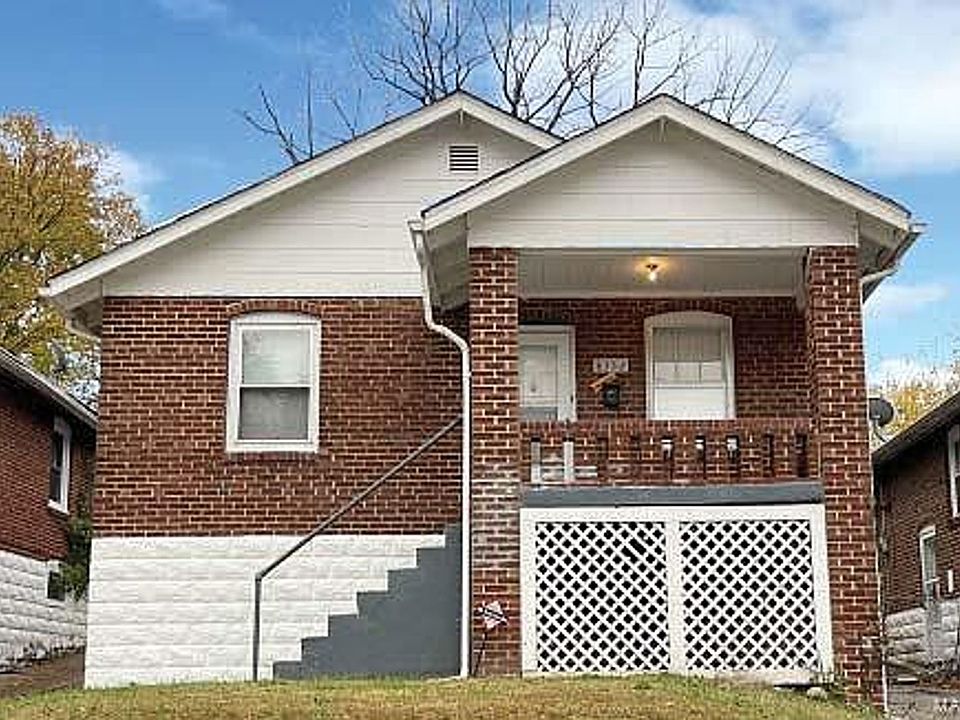 2nd image of 8352 Mayfair Pl