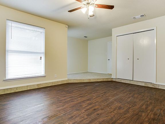 4th image of 220 Rhineland Rd