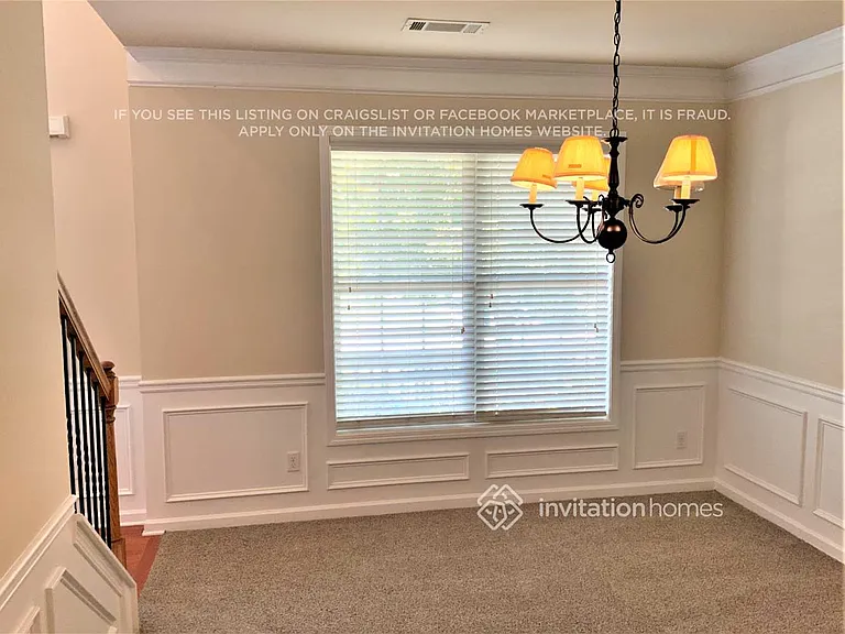 7330 Gossamer St — Photo 2