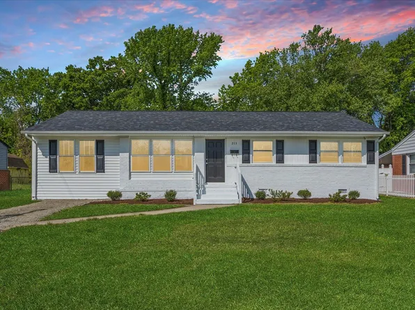 213 Lynnhaven Dr, Hampton, VA 23666
