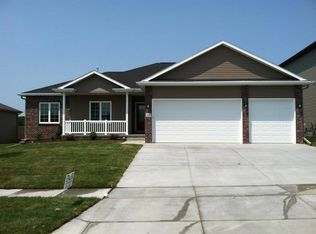 1111 N 96th St, Lincoln, NE 68505