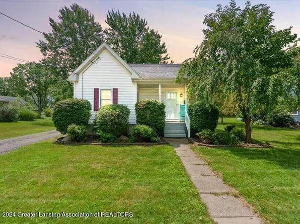 503 Vauconsant St, Saint Johns, MI 48879