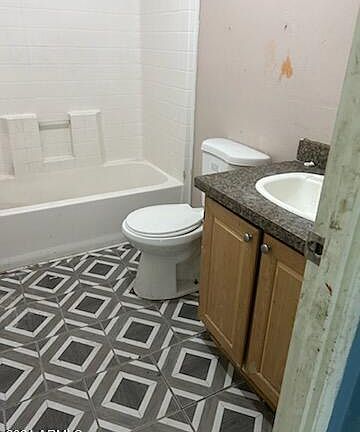 4th image of 2292 N Ironwood Drive #107